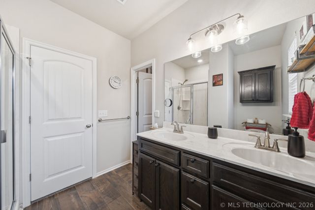 6240 S 317th East Avenue, Broken Arrow, OK 74014