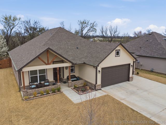 6240 S 317th East Avenue, Broken Arrow, OK 74014