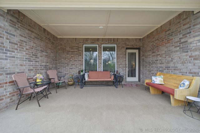 6240 S 317th East Avenue, Broken Arrow, OK 74014