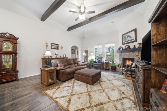 6240 S 317th East Avenue, Broken Arrow, OK 74014