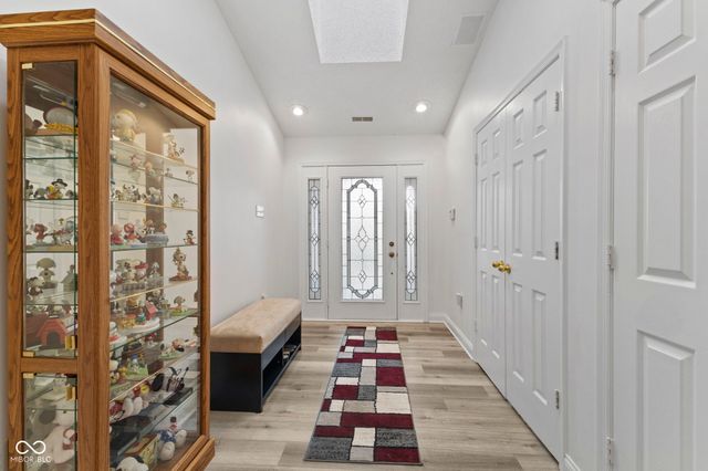 4012 S Loganberry Court, New Palestine, IN 46163