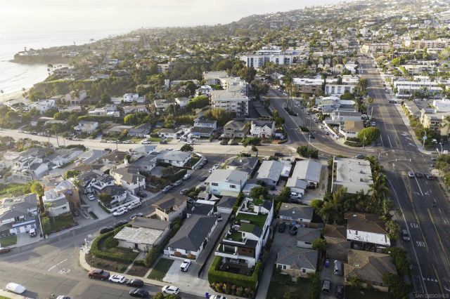 4980-82 La Jolla Blvd, San Diego, CA 92109