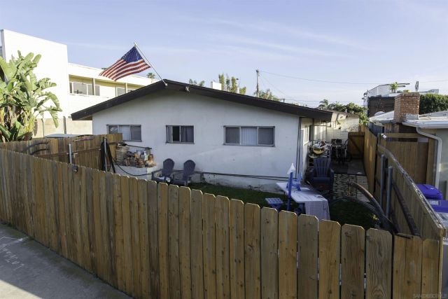 4980-82 La Jolla Blvd, San Diego, CA 92109