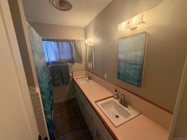 4980-82 La Jolla Blvd, San Diego, CA 92109