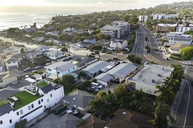 4980-82 La Jolla Blvd, San Diego, CA 92109