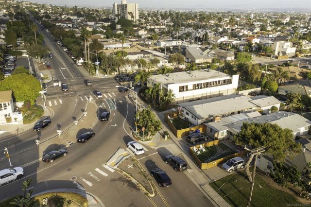 4980-82 La Jolla Blvd, San Diego, CA 92109