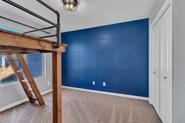 5029 N Saker Cir, Wichita, KS 67219