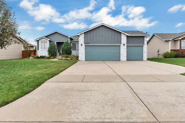 5029 N Saker Cir, Wichita, KS 67219