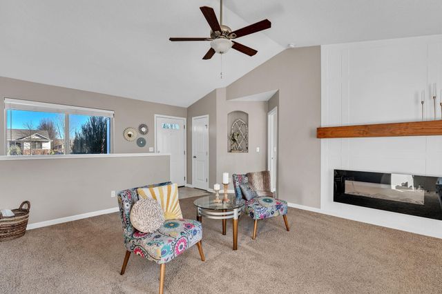 5029 N Saker Cir, Wichita, KS 67219