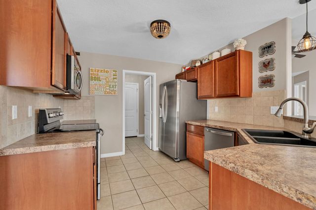 5029 N Saker Cir, Wichita, KS 67219