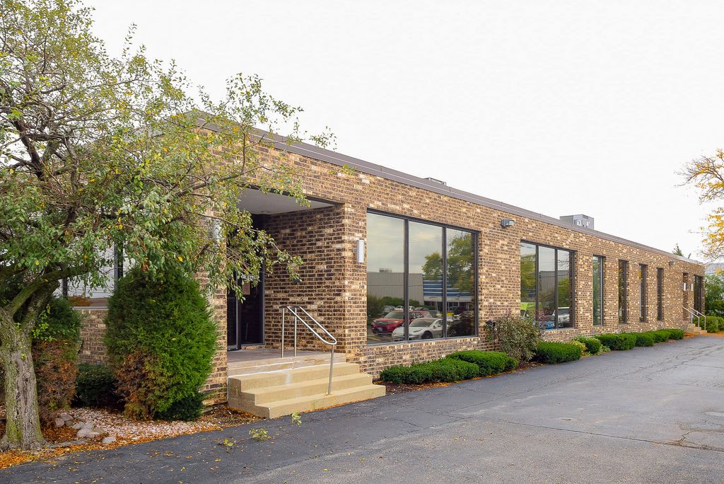 1795 Commerce Drive, Elk Grove Village, IL 60007 — exterior