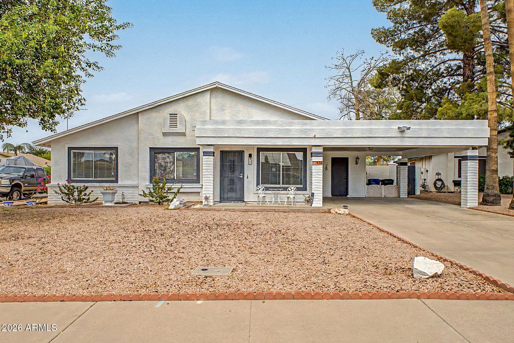 730 S WHITING Circle, Mesa, AZ 85204 — exterior