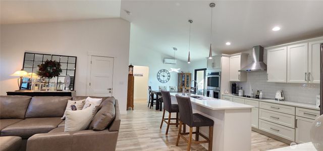 160 E Country Club Drive N, Union, WA 98592