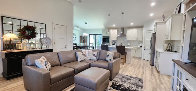 160 E Country Club Drive N, Union, WA 98592