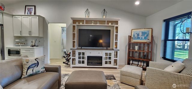 160 E Country Club Drive N, Union, WA 98592