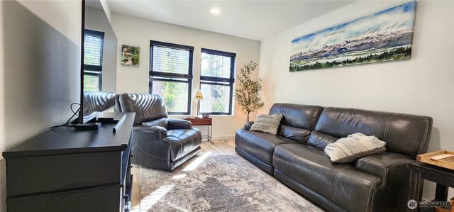 160 E Country Club Drive N, Union, WA 98592