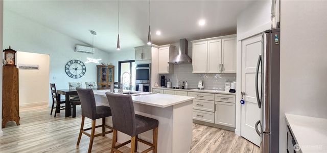 160 E Country Club Drive N, Union, WA 98592