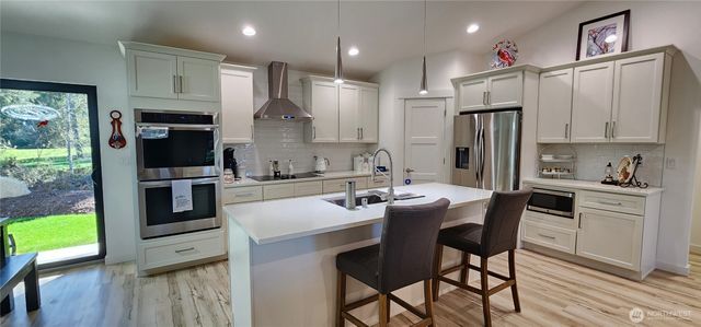 160 E Country Club Drive N, Union, WA 98592