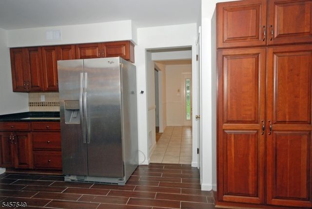 608 Plymouth Ct, Branchburg Twp., NJ 08876
