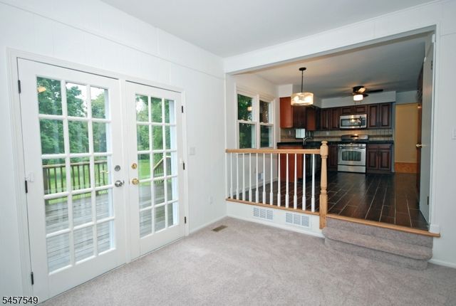 608 Plymouth Ct, Branchburg Twp., NJ 08876