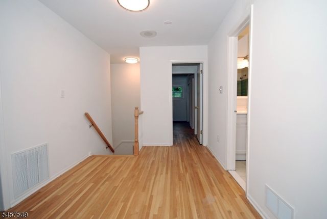 608 Plymouth Ct, Branchburg Twp., NJ 08876