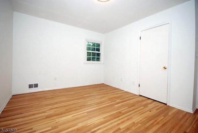 608 Plymouth Ct, Branchburg Twp., NJ 08876