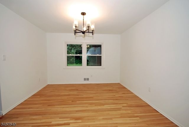 608 Plymouth Ct, Branchburg Twp., NJ 08876
