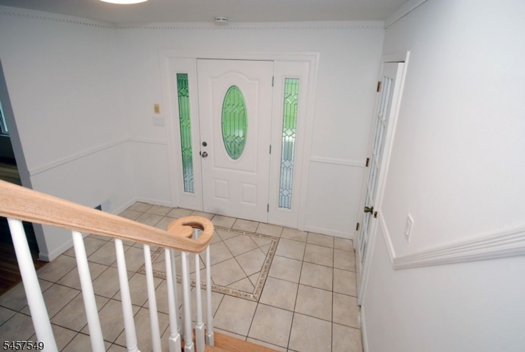 608 Plymouth Ct, Branchburg Twp., NJ 08876 — photo 4