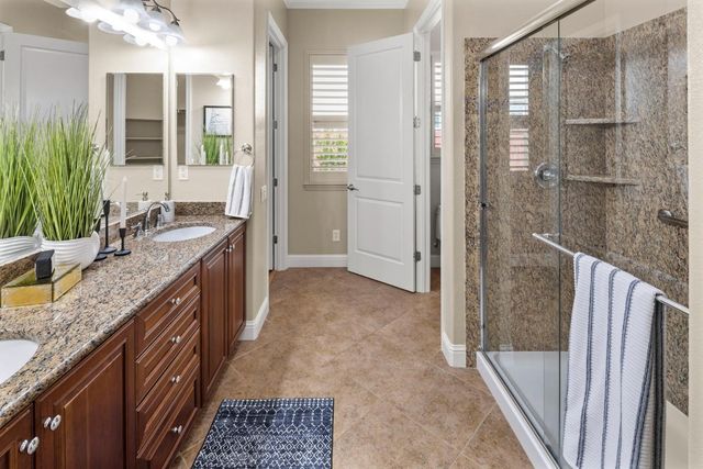 2366 Langtree Dr, Roseville, CA 95747