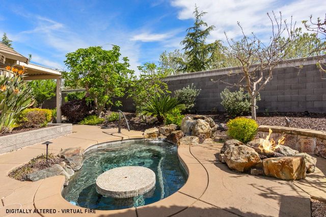 2366 Langtree Dr, Roseville, CA 95747