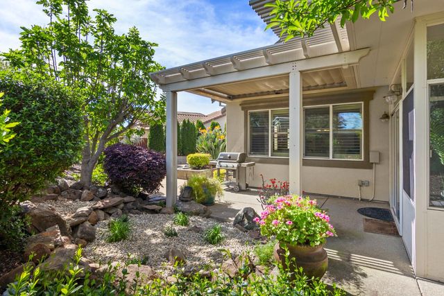 2366 Langtree Dr, Roseville, CA 95747