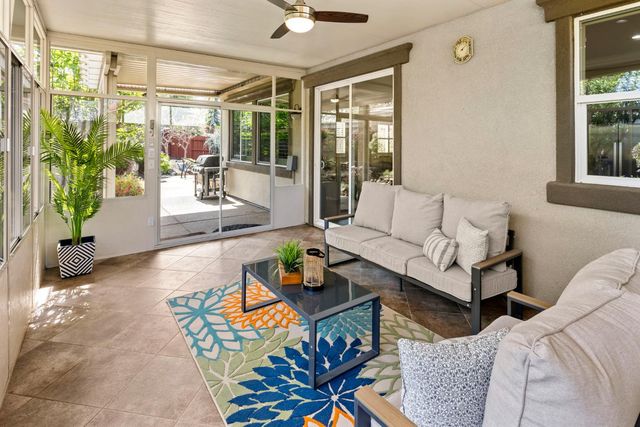 2366 Langtree Dr, Roseville, CA 95747