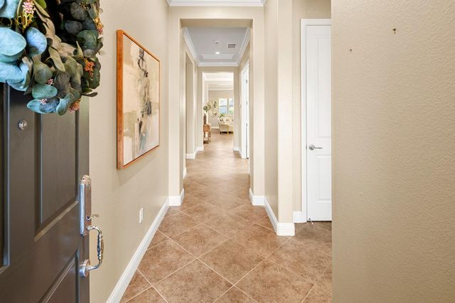 2366 Langtree Dr, Roseville, CA 95747