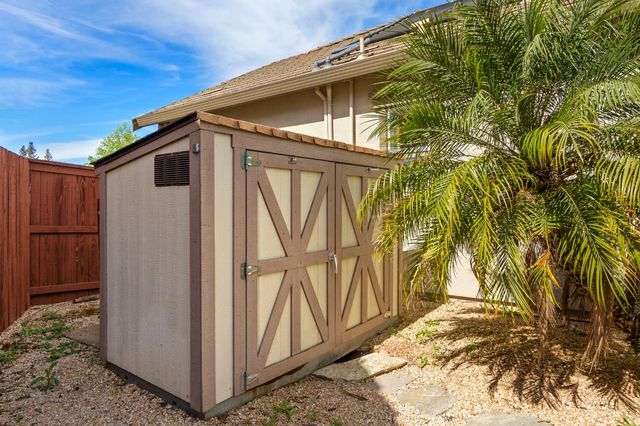 2366 Langtree Dr, Roseville, CA 95747