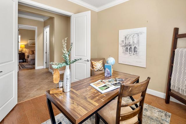 2366 Langtree Dr, Roseville, CA 95747