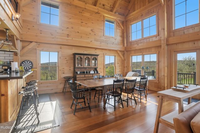 60 Palazzo Lane, Highland, NY 12528
