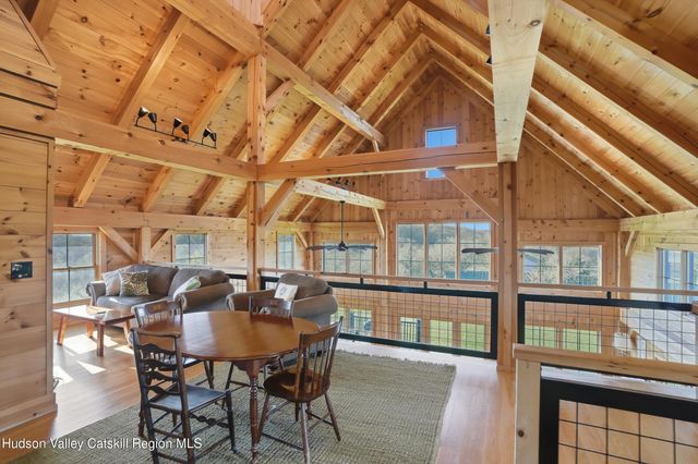 60 Palazzo Lane, Highland, NY 12528