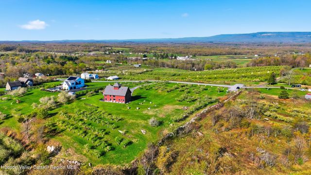 60 Palazzo Lane, Highland, NY 12528