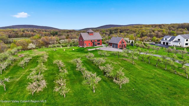 60 Palazzo Lane, Highland, NY 12528