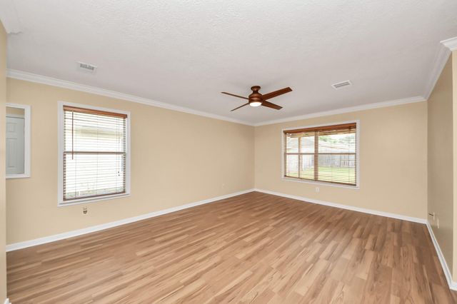 22002 Willow Shade Lane, Tomball, TX 77375