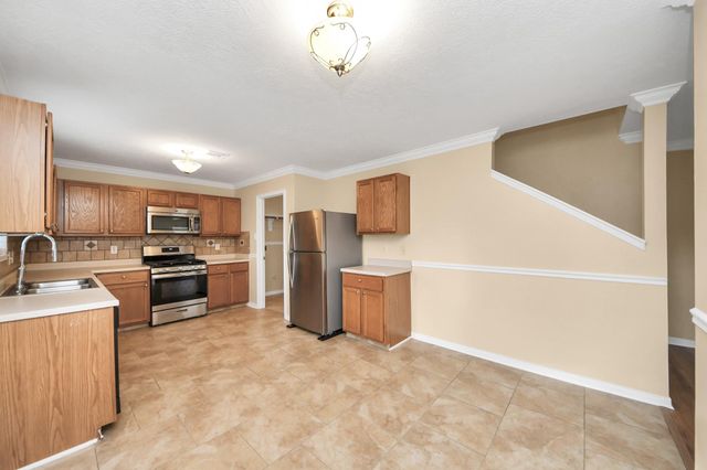 22002 Willow Shade Lane, Tomball, TX 77375