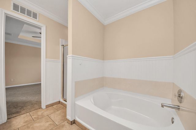 22002 Willow Shade Lane, Tomball, TX 77375