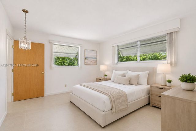 3925 Washington St, Hollywood, FL 33021