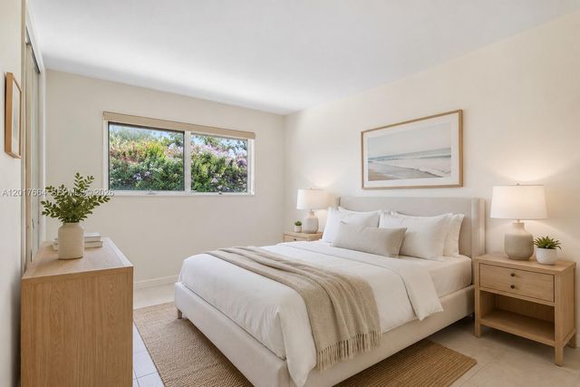 3925 Washington St, Hollywood, FL 33021