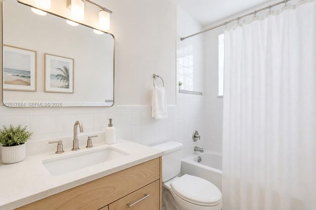 3925 Washington St, Hollywood, FL 33021
