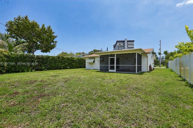 3925 Washington St, Hollywood, FL 33021