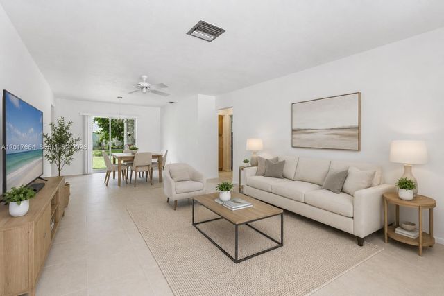 3925 Washington St, Hollywood, FL 33021