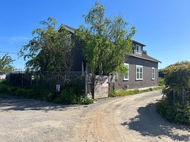 598 Palm Avenue, Morgan Hill, CA 95037