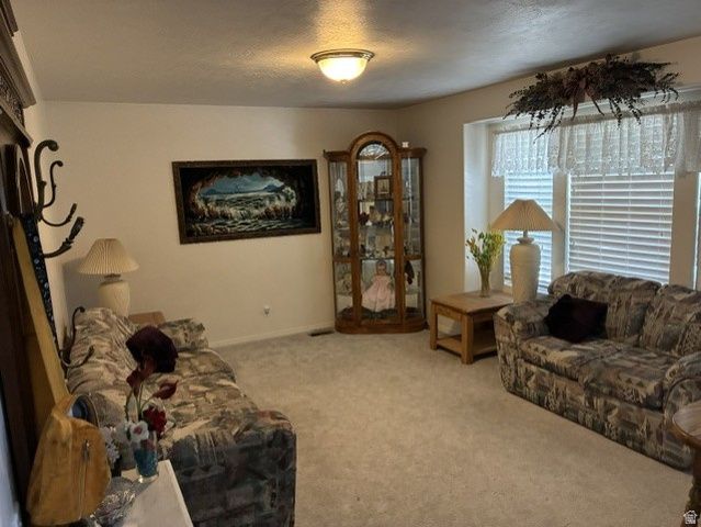 594 SIDER DR, North Salt Lake, UT 84054