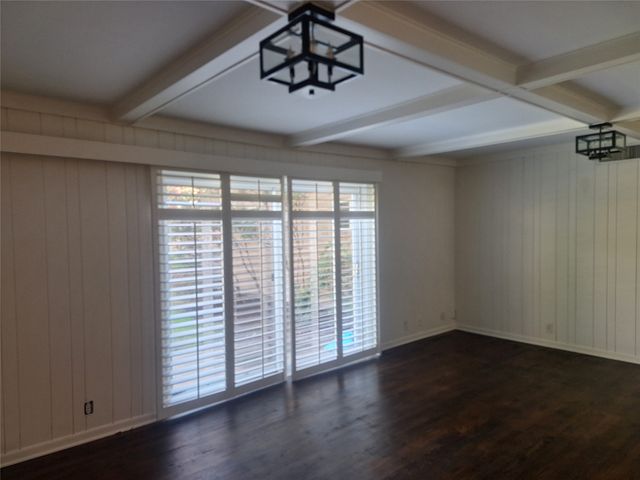 6131 Bandera Avenue B, Dallas, TX 75225